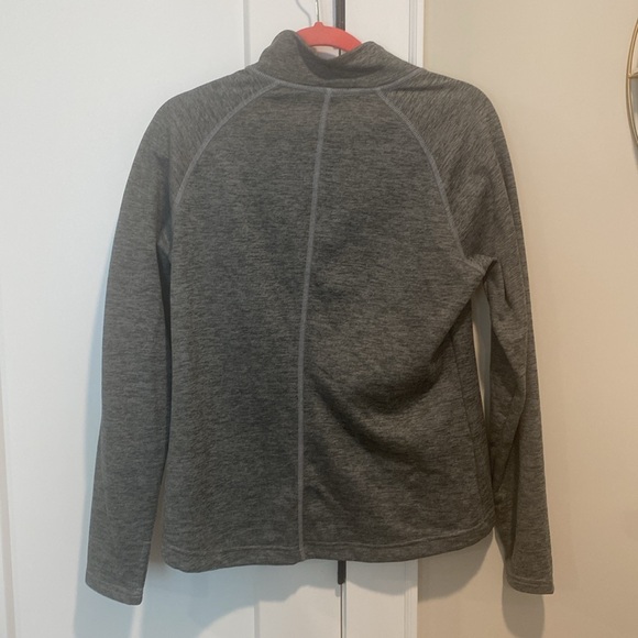 The North Face Women’s Quarter Zip - Picture 4 of 4